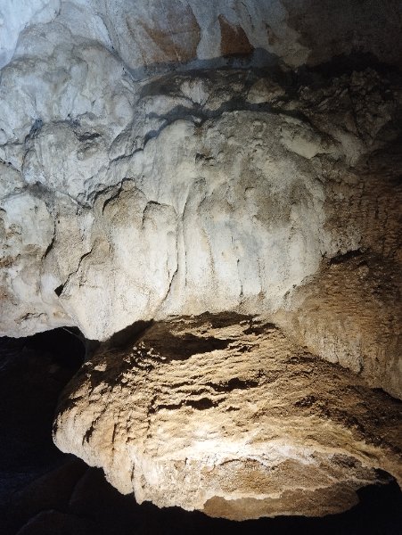 Créancey - Grotte Rochons 41m - intérieur cavité photo 1, Aurélien Bloch.jpg
Fichier manquant